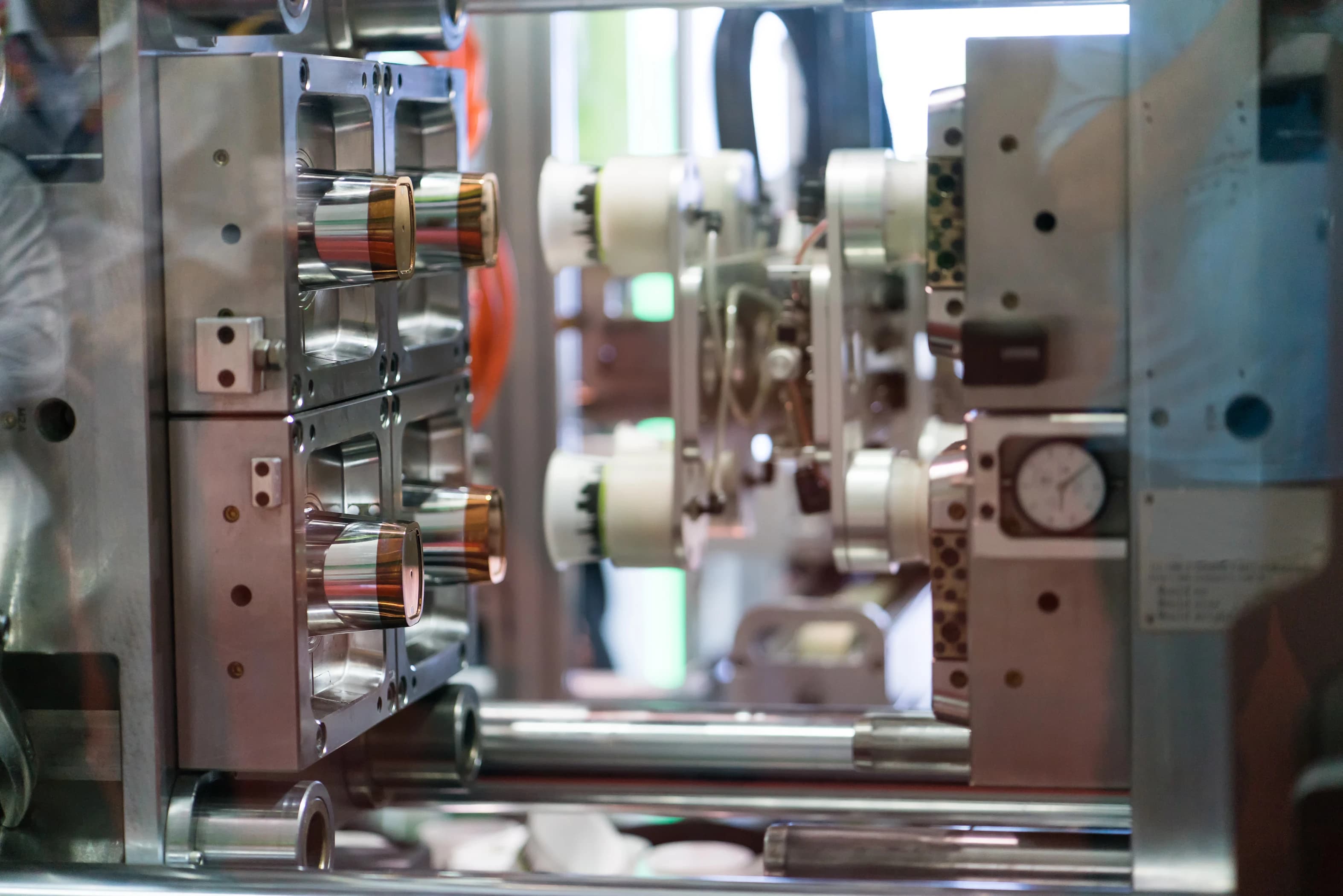 التصنيع الدقيق